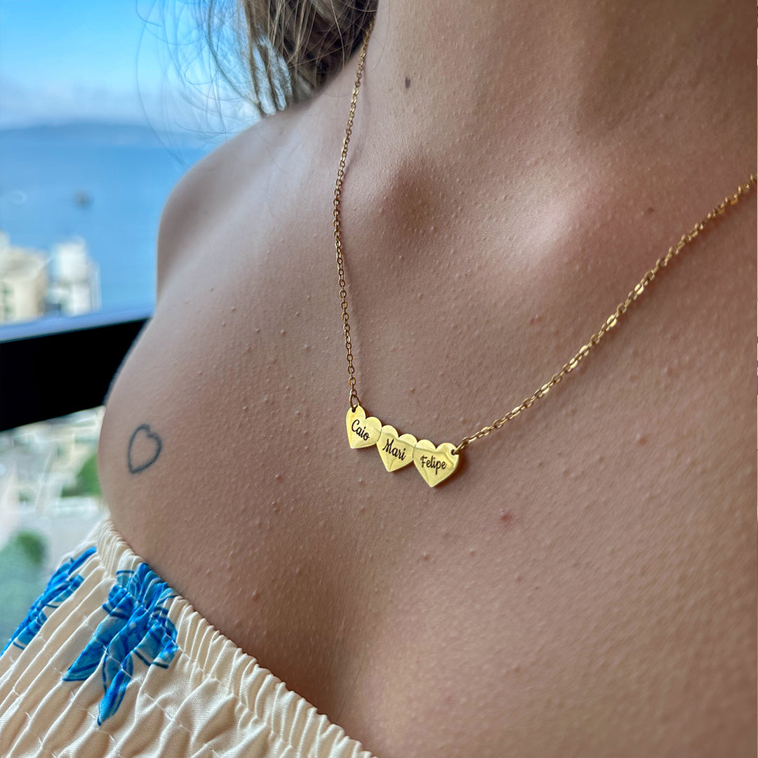 Collar de corazones personalizable
