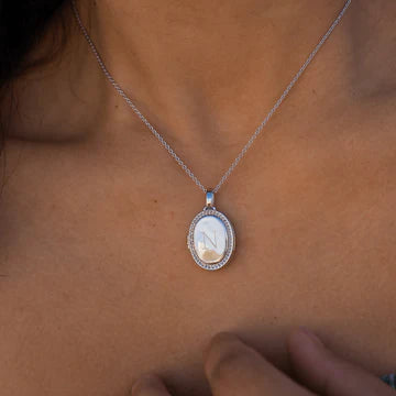 Collar Medallón Oval Personalizado