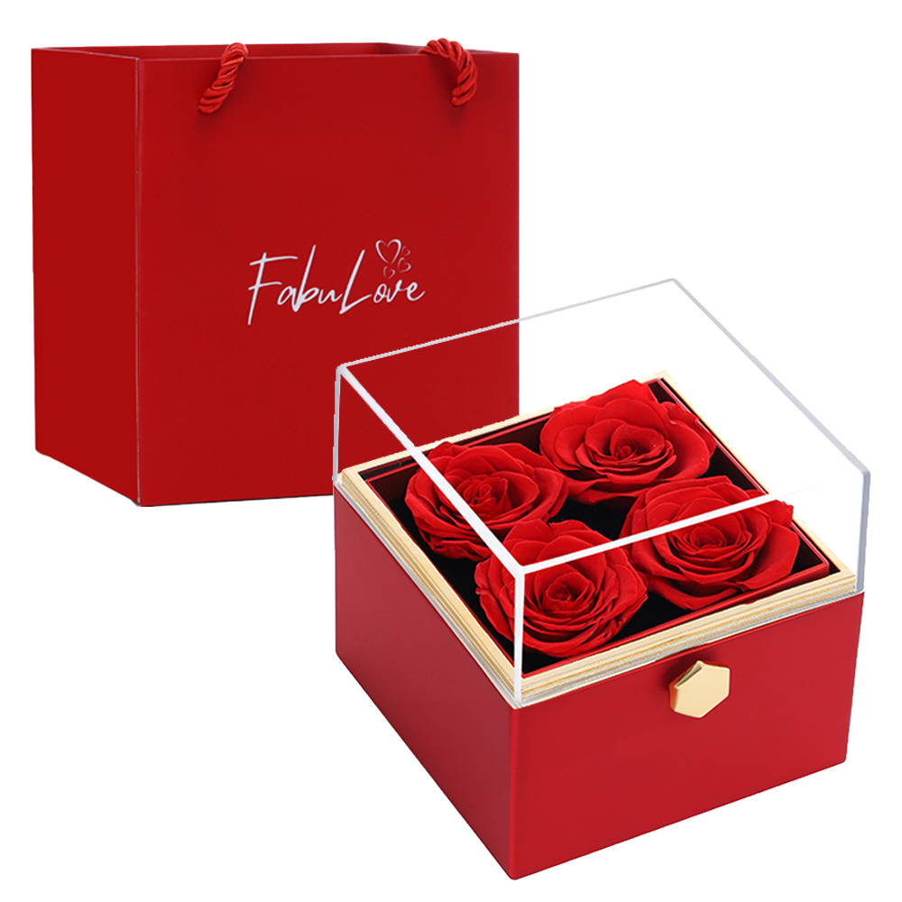 Collar de corazones grabados en caja de rosa eterna