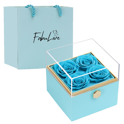 Collar de corazones grabados en caja de rosa eterna